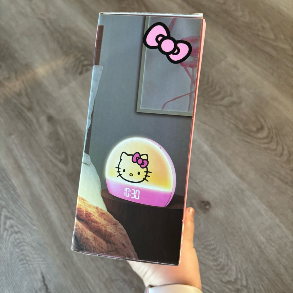 Hello Kitty Sunrise Alarm Clock - Picture 6 of 7